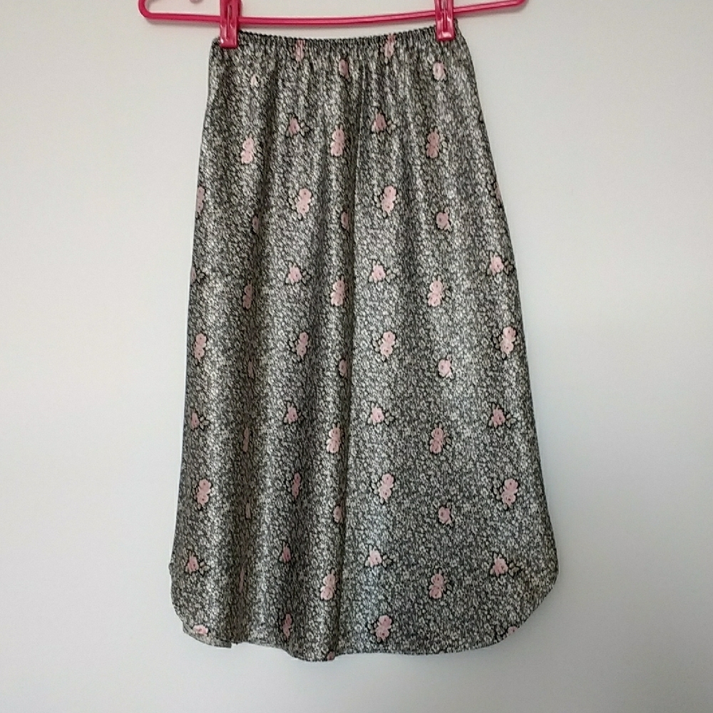 Half Slip Black and White With Rose Pattern